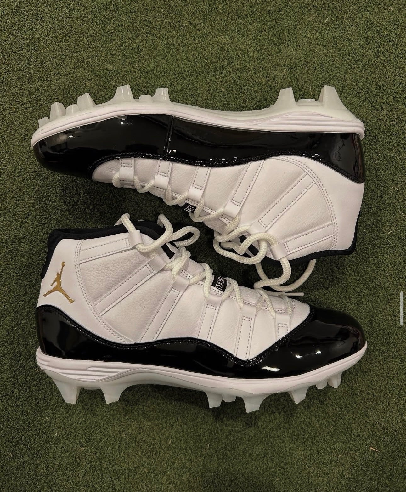 Jordan 11s football cleats