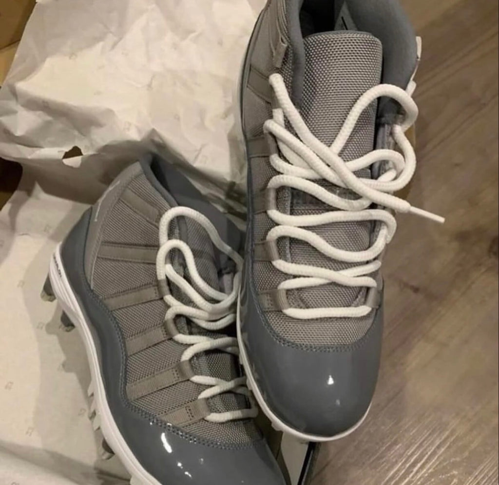Air Jordan 11 Retro Cleats