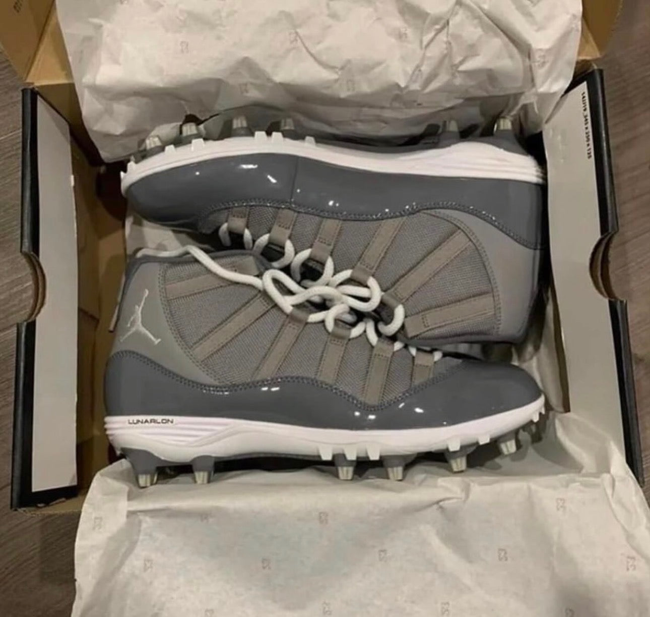 Air Jordan 11 Retro Cleats